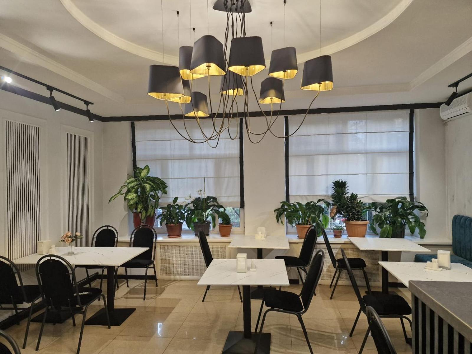 Ajour Hotell Alma-Ata Exteriör bild