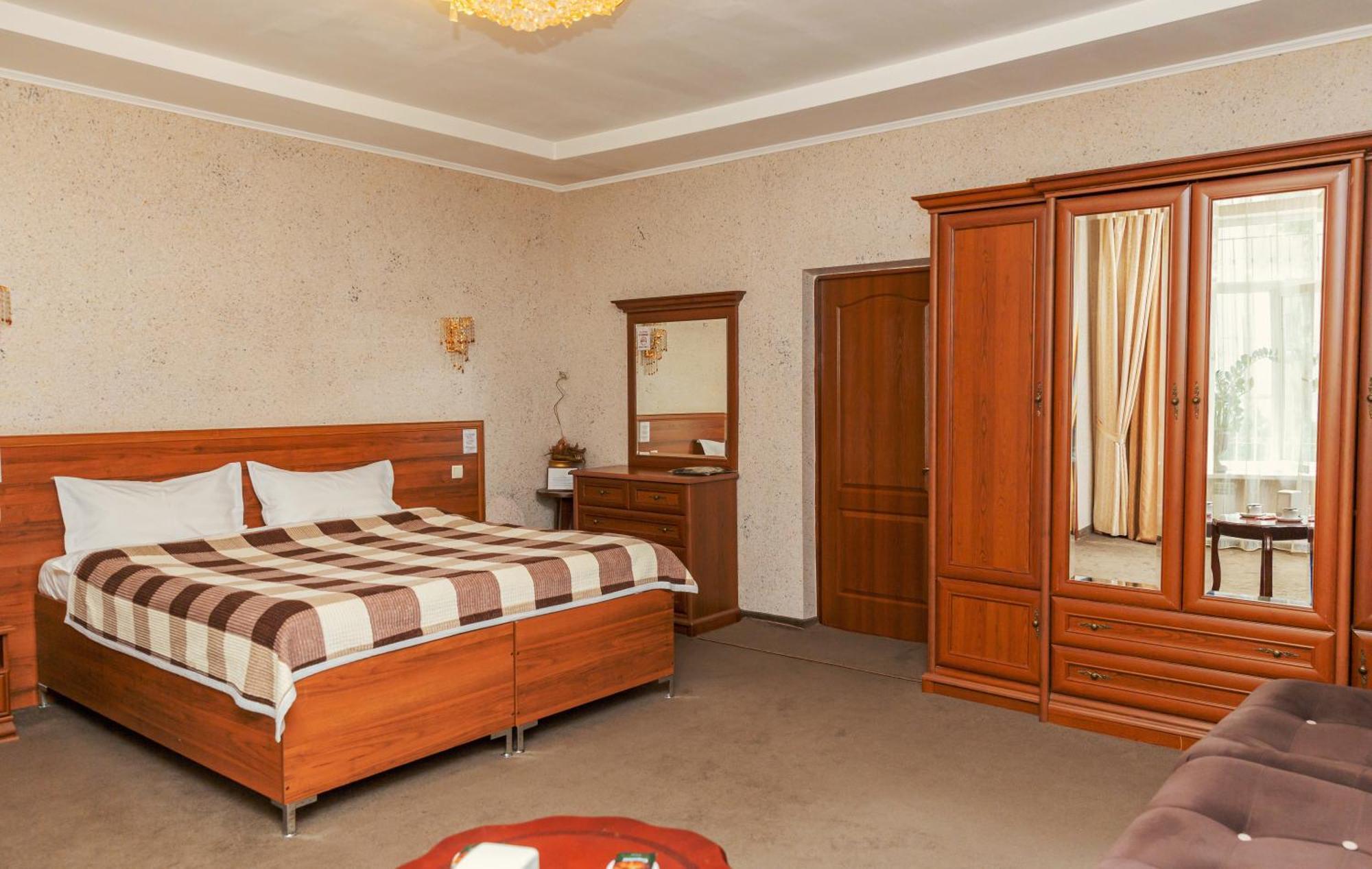 Ajour Hotell Alma-Ata Exteriör bild