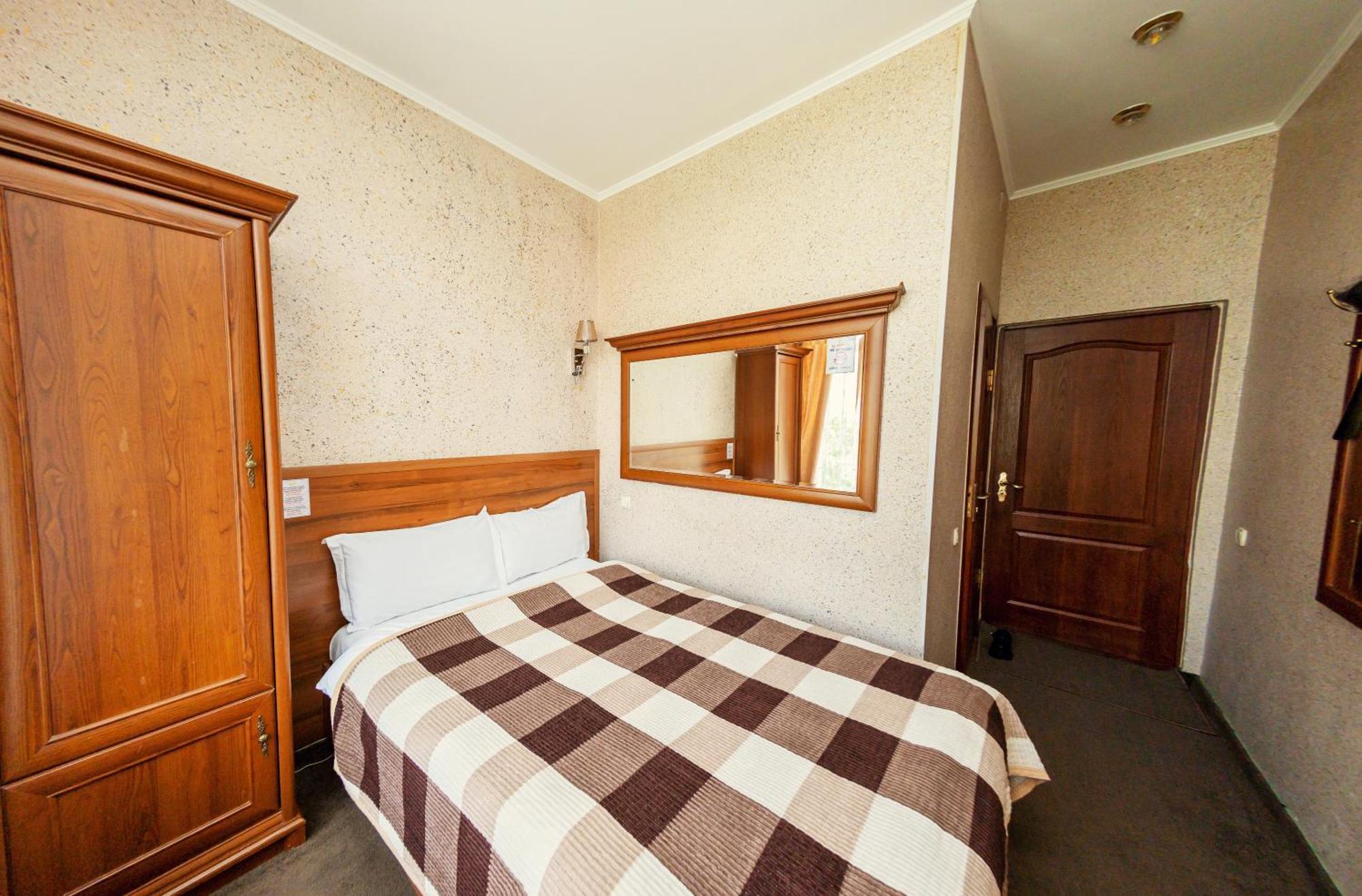 Ajour Hotell Alma-Ata Exteriör bild