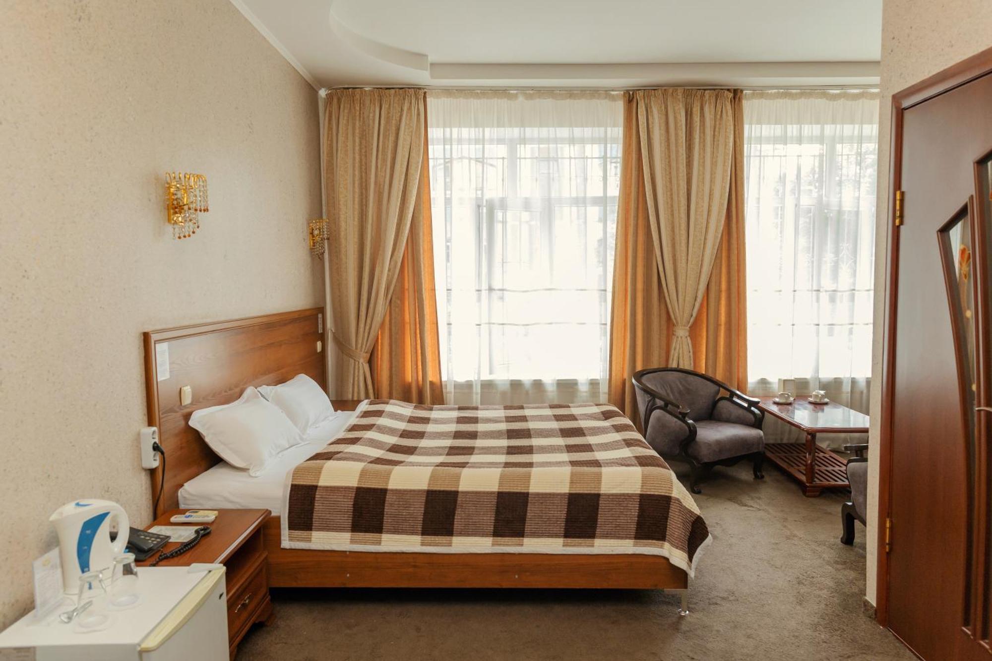 Ajour Hotell Alma-Ata Exteriör bild