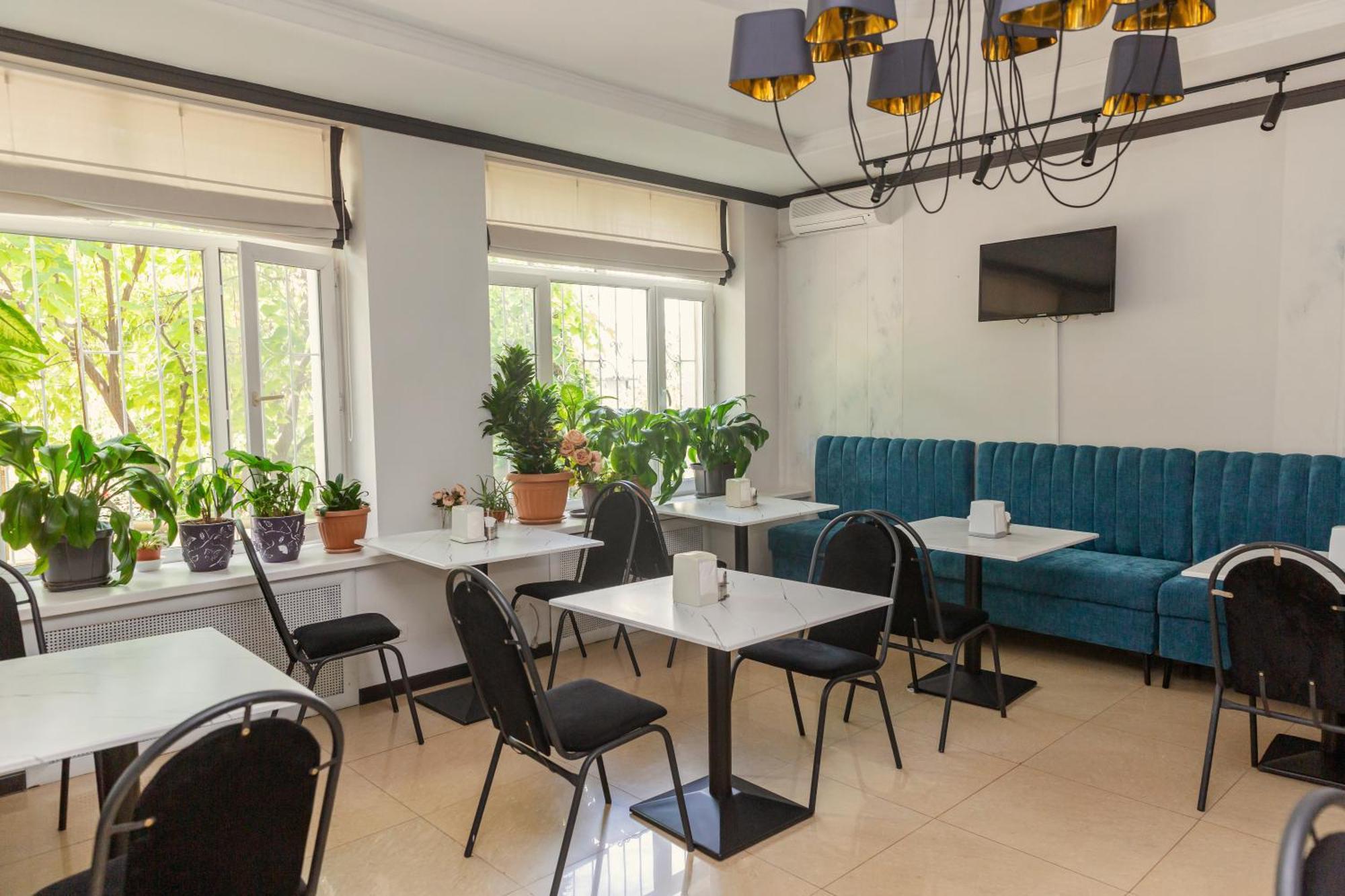 Ajour Hotell Alma-Ata Exteriör bild