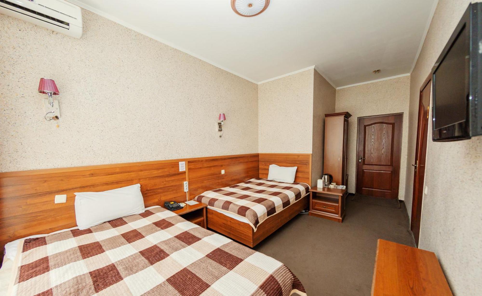 Ajour Hotell Alma-Ata Exteriör bild